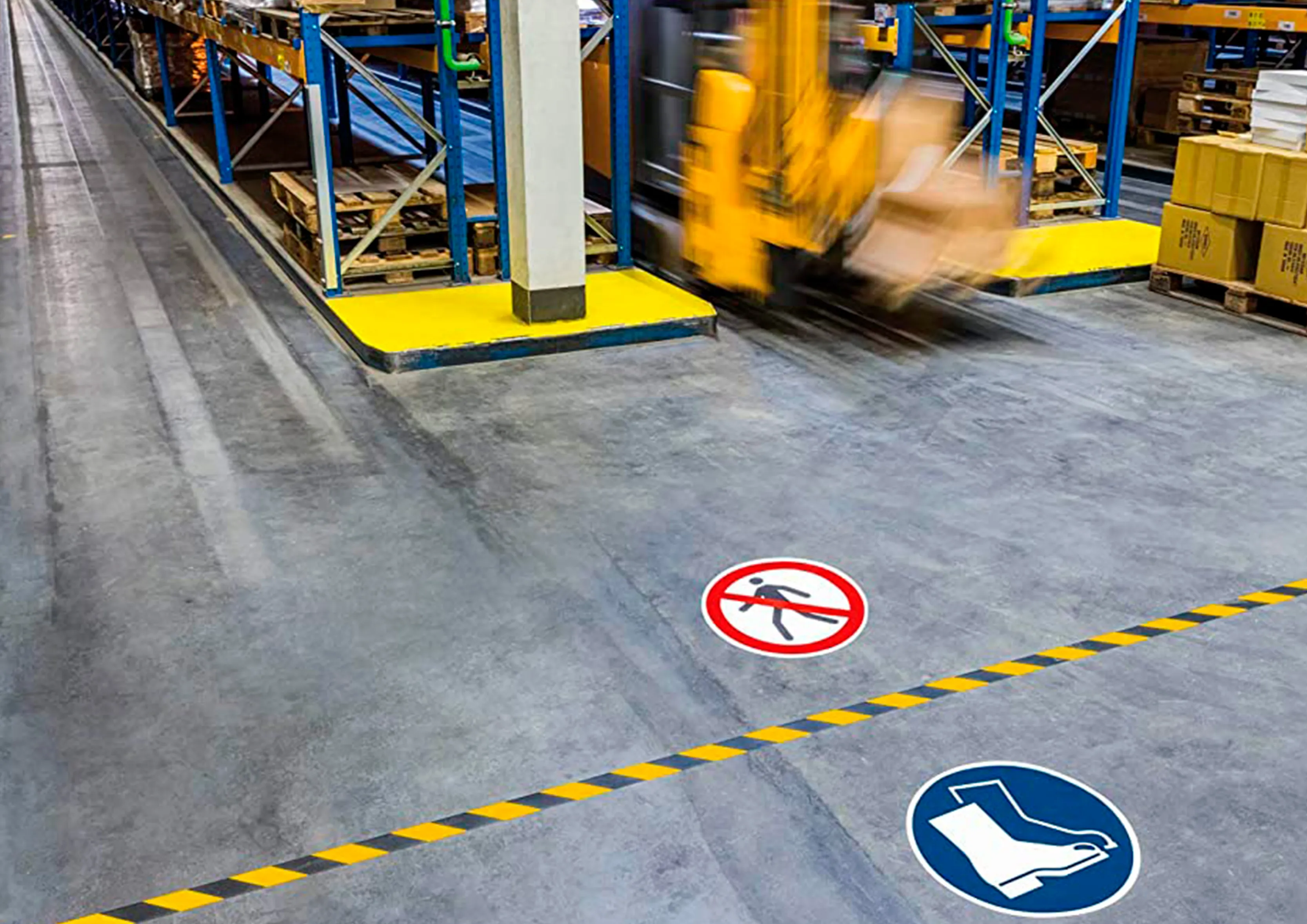 Pictogramme au sol interdit aux pietons durable adhesif entrepots centres distribution usines diametre