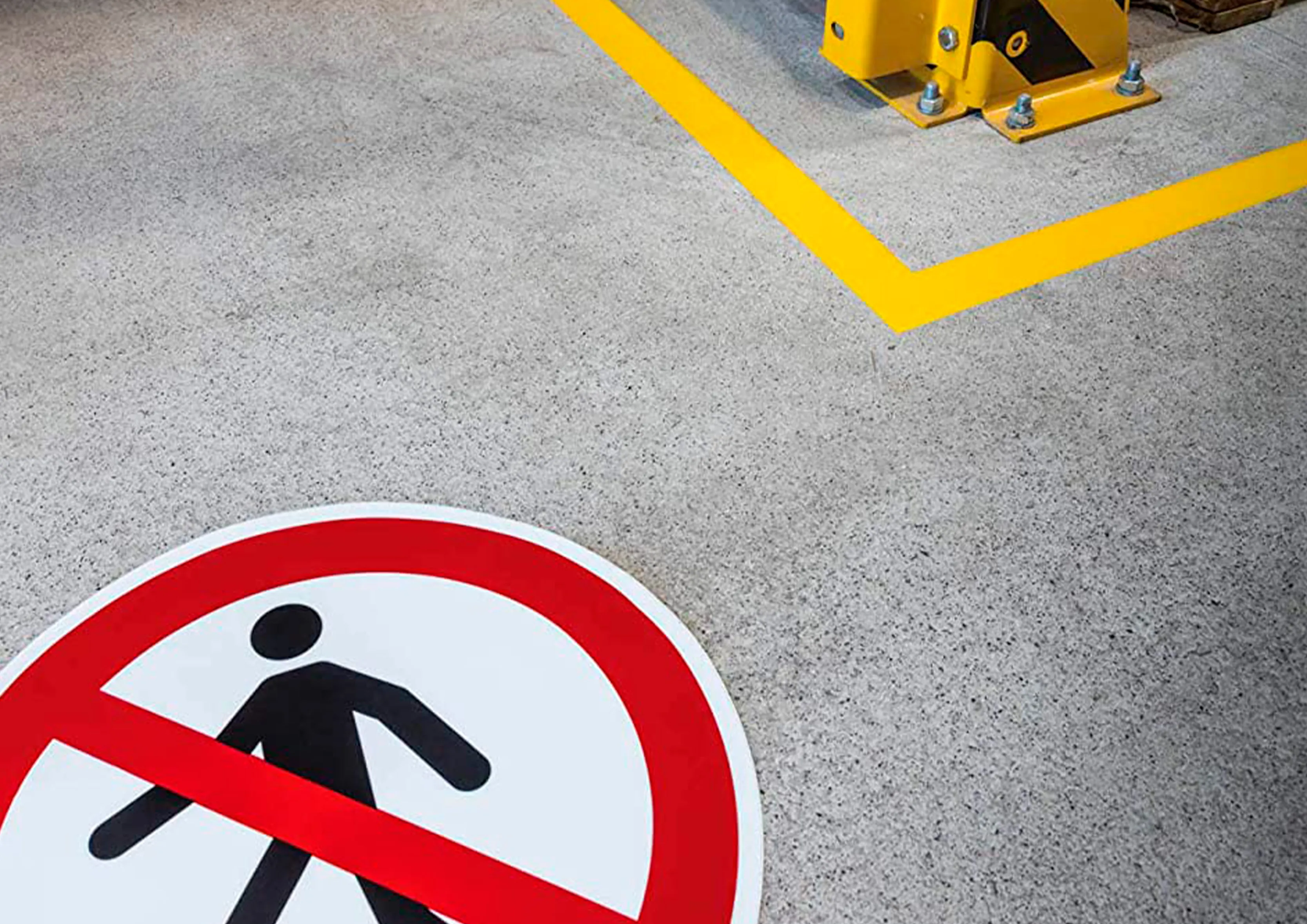 Pictogramme au sol interdit aux pietons durable adhesif entrepots centres distribution usines diametre