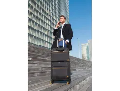 Pilot case exacompta exactive ordinateur portable 15,6" polyester poignee retractable 4 roulettes 42x48x23cm noir