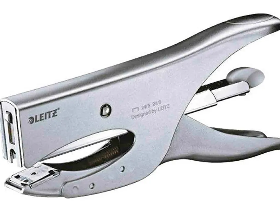 Pince à agrafer leitz 5549 métal ergonomique 60x28x190mm 40f agrafes 24/8 coloris argent