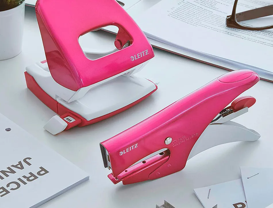 Pince à agrafer leitz 5531 wow métal 82x24x160mm 15f agrafes n.10 coloris rose métallisé
