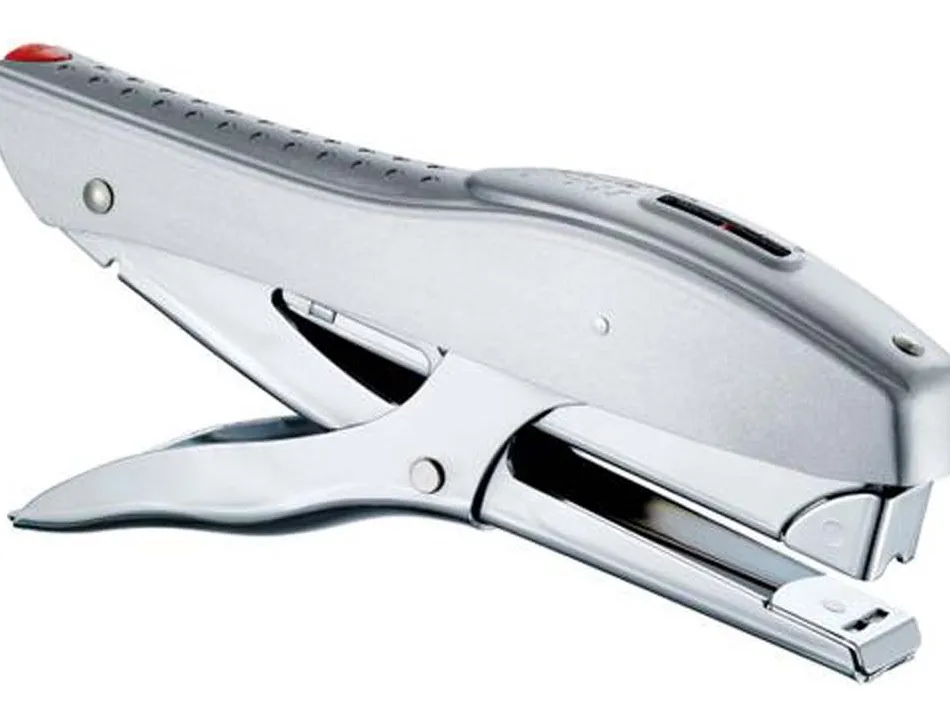Pince à agrafer maped expert xl 78x35x134mm 40f agrafes 24/6 et 26/8 coloris chromé