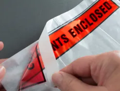 Pochette documents ci-inclus q-connect auto-adhesive transparente 125x110mm texte anglais paquet 100 unites