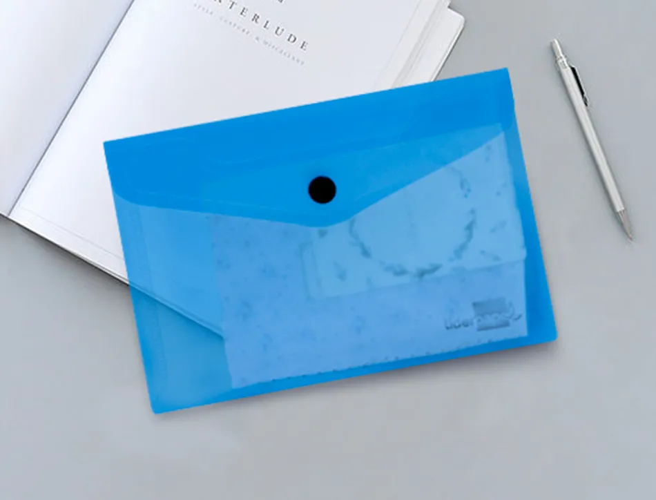Pochette enveloppe liderpapel polypropylène 180 microns a6 148x105mm 50f fermeture bouton transparent bleu