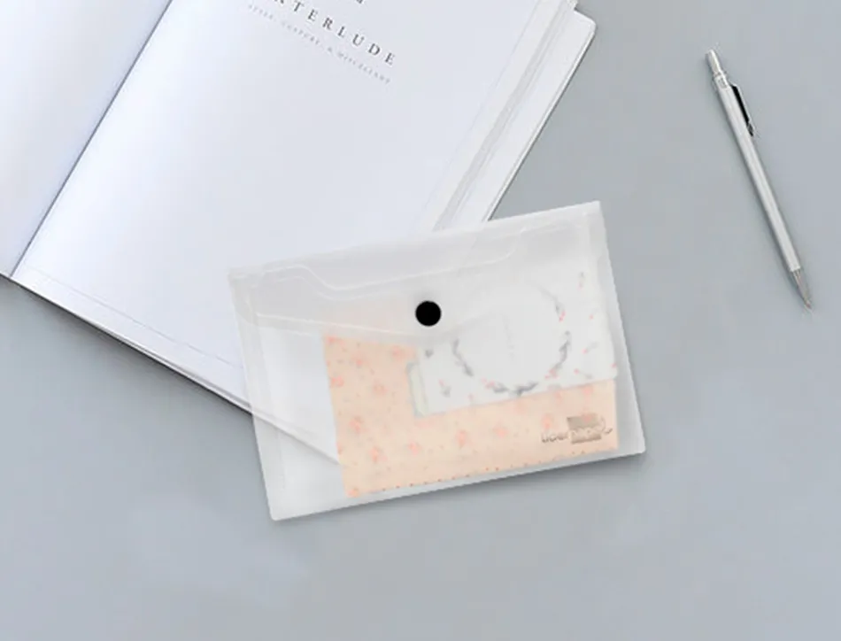 Pochette enveloppe liderpapel polypropylène 180 microns a7 105x74mm 50f fermeture bouton résistant transparent