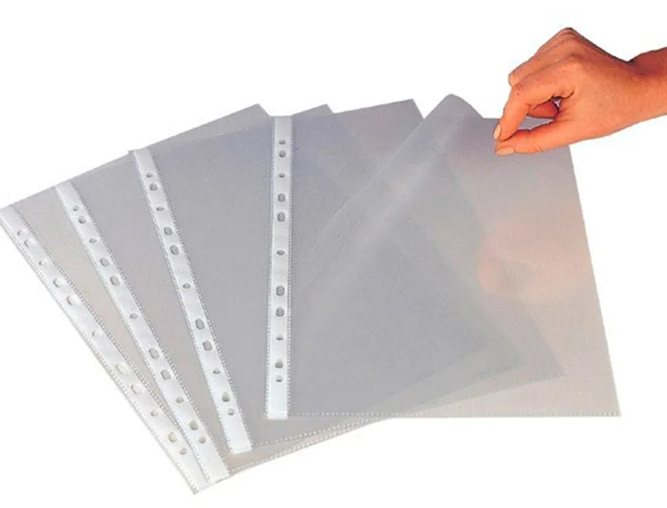Pochette q-connect polypropylène lisse 8/100e perforée a3 plié ou a4 297x420mm sachet 10 unités