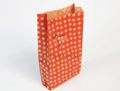 Pochettes kraft fond rouge 50g/m 15x31x6 cm sachet de 50 un