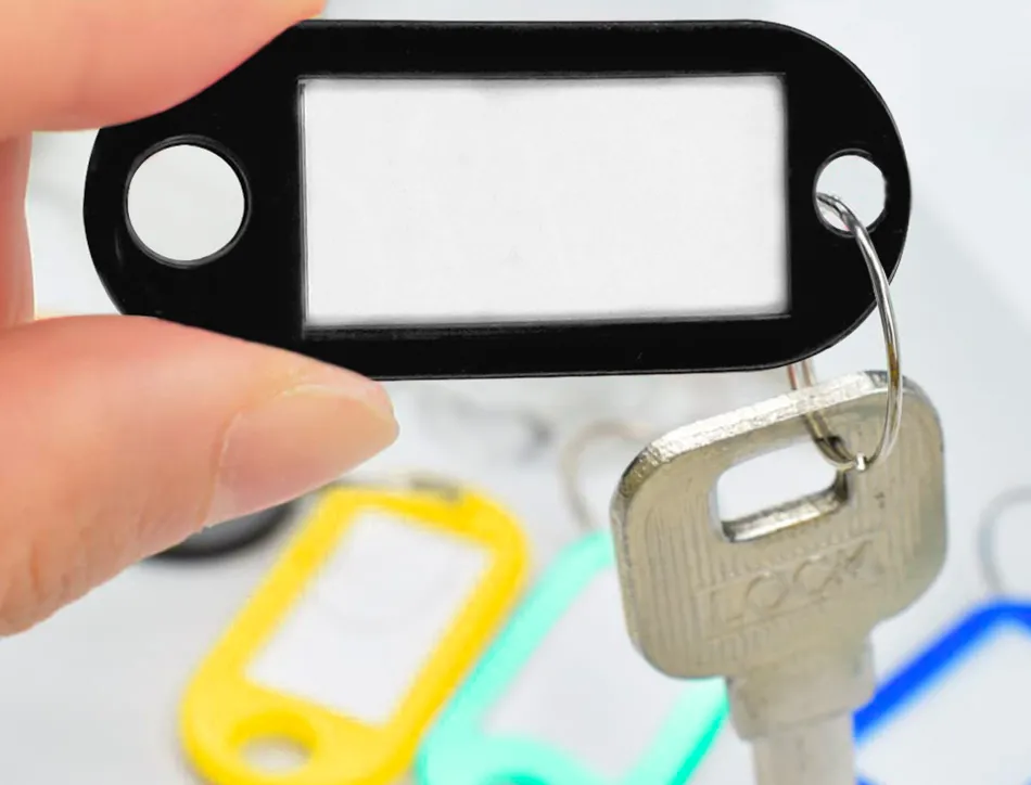 Porte-clés q-connect porte-étiquette plastique 50x22mm coloris noir présentoir 100 unités