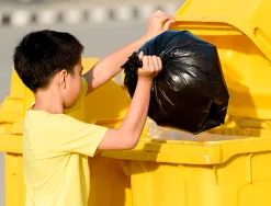 Poubelle q-connect conteneur plastique couvercle 100l 470x750x370mm plastique emballages coloris jaune