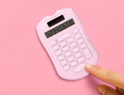 Presentoir liderpapel calculatrice de poche xf44 8 chiffres solaire et piles 94x59,5x10,5mm coloris