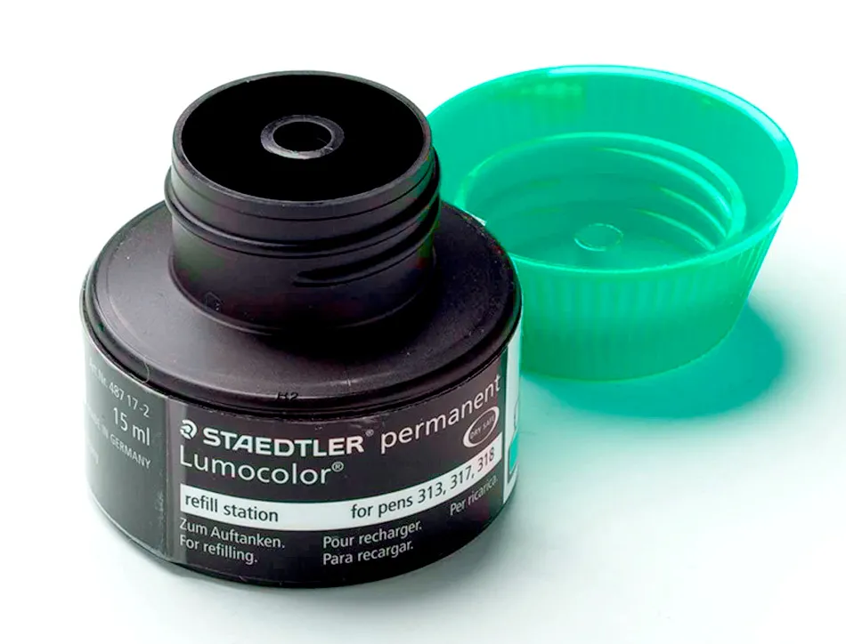 Recharge feutre permanent staedtler lumocolor 487 17 pour feutres 313/314/317/318 flacon 15ml coloris vert