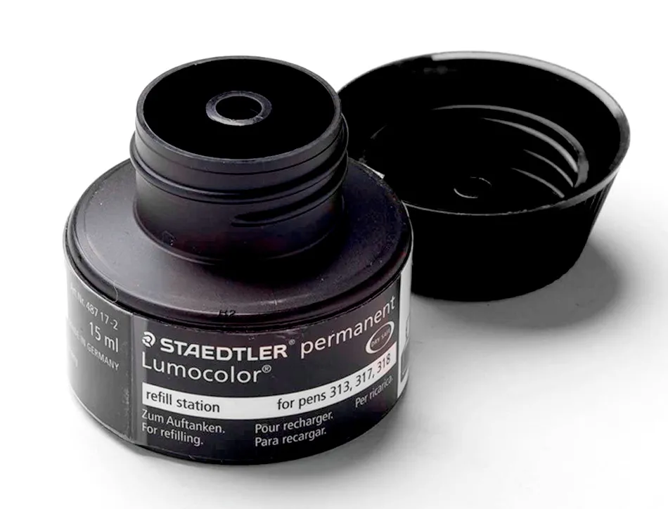 Recharge feutre permanent staedtler lumocolor 487 17 pour feutres 313/314/317/318 flacon 15ml coloris noir