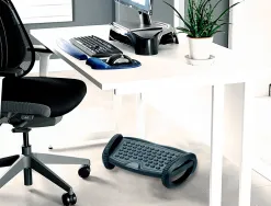 Repose-pieds plastique q-connect ajustable avec fonction de balancement 417x225x135mm