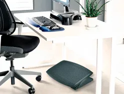 Repose-pieds q-connect polystyrène ergonomique confort support inclinaison ajustable 450x115x340mm