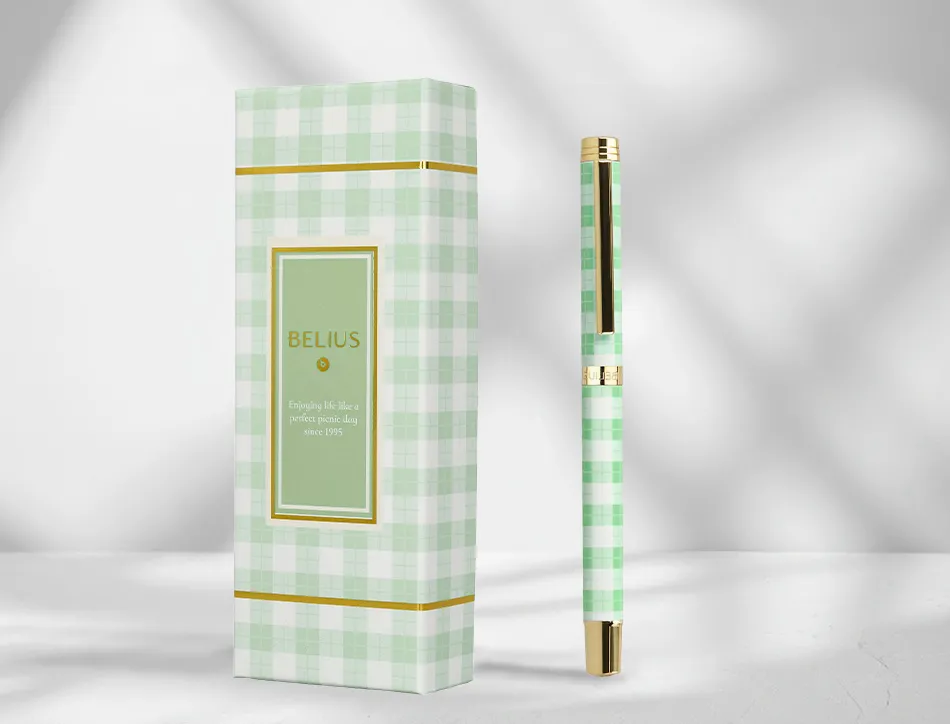 Roller belius picnic aluminium encre noire coloris vert dore boite design