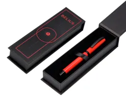 Roller belius turbo aluminium texture pointillee attributs noir encre bleue coloris rouge dans coffret cadeau