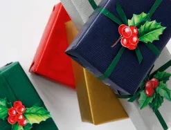 Rouleau papier cadeau kraft verg aux motifs or 50m x 0,70m 60g.