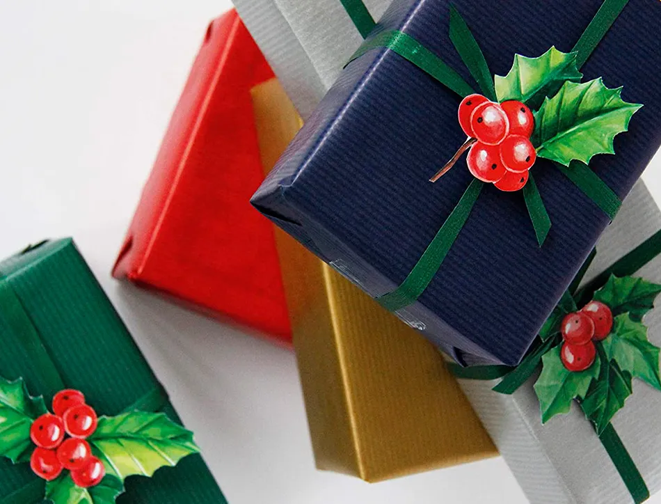 Rouleau papier cadeau kraft verg aux motifs or 50m x 0,70m 60g.