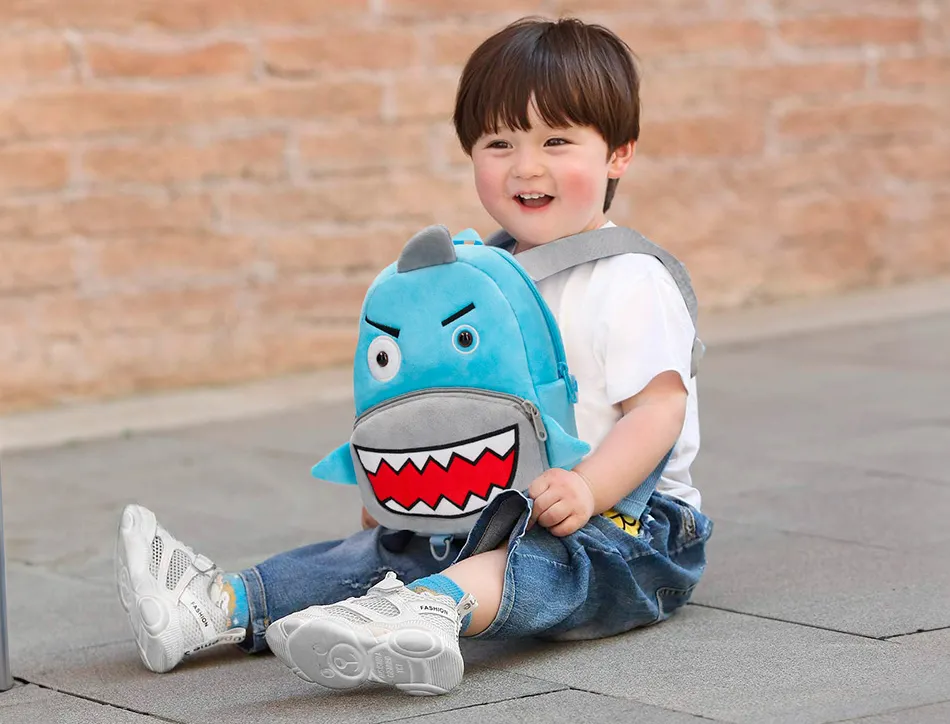 Sac a dos liderpapel baby finition peluche requin 260x100x240mm