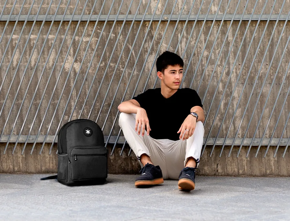 Sac dos antartik 1 comp ordinateur portable 15,6" 1 poche frontale 320x140x430mm noir