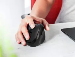 Souris q-connect optique sans fil ergonomique vertical dpi 800/1200/1600 piles aa coloris noir