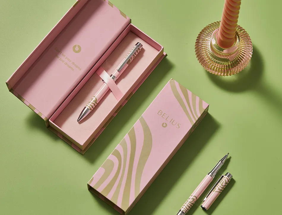 Stylo-bille belius ink dreams aluminium attributs argent encre bleue coloris rose ondulations vert matcha coffret cadeau