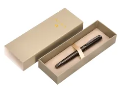 Stylo-bille belius neptuno aluminium texture ondulee attributs gun encre bleue coloris kaki dans coffret cadeau