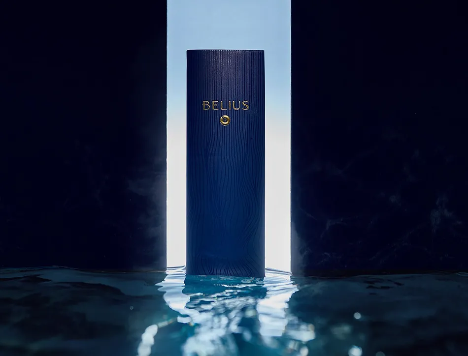 Stylo-bille belius neptuno aluminium texture ondulee attributs gun encre bleue coloris bleu marine dans coffret cadeau