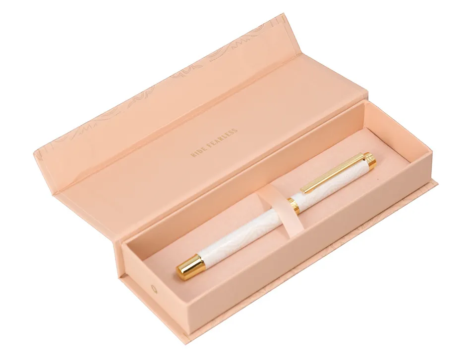 Stylo-bille belius wild west aluminium encre noire attributs dores coloris creme coffret design