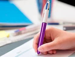 Stylo-bille bic 4 couleurs shine pointe 1mm écriture moyenne corps violet métallisé brillant