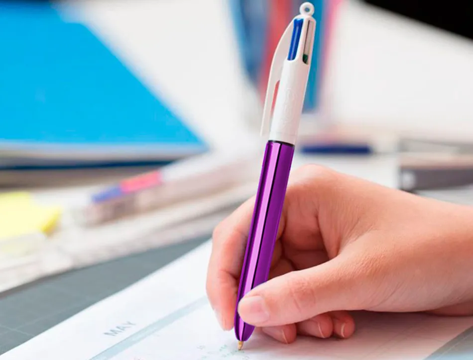 Stylo-bille bic 4 couleurs shine pointe 1mm écriture moyenne corps violet métallisé brillant