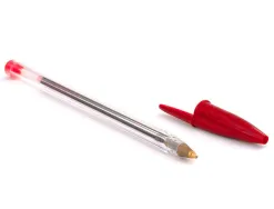 Stylo-bille bic cristal écriture moyenne 0.5mm encre classique bille indéformable capuchon couleur encre rouge
