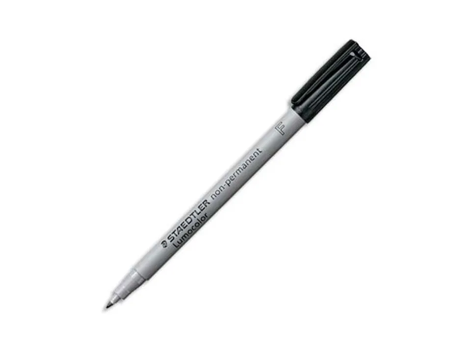 Stylo-feutre staedtler lumocolor permanent pointe moyenne multi-supports séchage immédiat résistant eau coloris noir