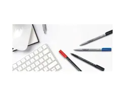 Stylo-feutre staedtler lumocolor permanent pointe fine 0.6mm multi-supports séchage immédiat résistant eau coloris noir