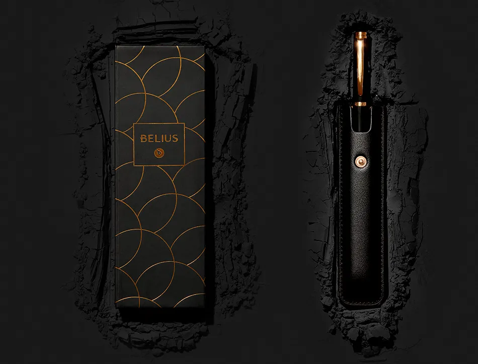 Stylo-plume et etui en simili cuir belius passion aluminium brosse attributs or encre bleue coloris noir coffret cadeau