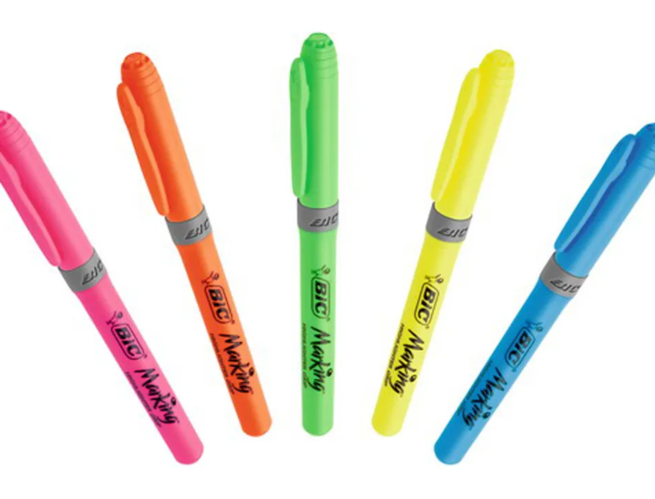 Surligneur bic highlighter grip caoutchouc pointe moyenne biseautee pochette 5 unites jaune bleu vert orange