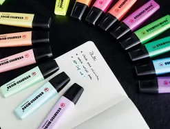 Surligneur stabilo boss original pastel encre base eau pointe biseautee largeur trace 2/5mm pochette 8 unites