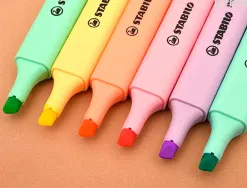 Surligneur stabilo swing cool pastel modèle de poche avec agrafe tracé 1/4mm pochette 6 coloris assortis