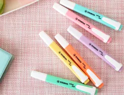 Surligneur stabilo swing cool pastel edition format stylo pointe biseautee trace 1/4mm clip coloris petale de rose