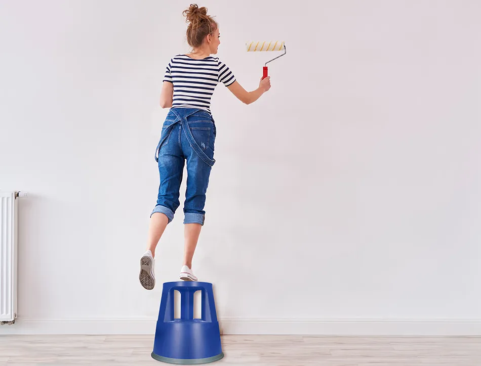 Tabouret q-connect plastique roues caoutchouc rétractables 2 niveaux base 44cm hauteur 43cm poids 2.9kg coloris bleu