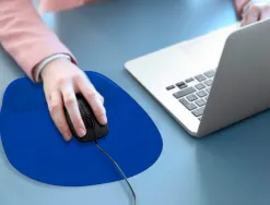 Tapis souris q-connect repose-poignet ergonomique mousse grand confort facilement nettoyable coloris bleu