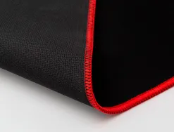 Tapis souris q-connect xxl 900x400mm coloris noir avec bord rouge