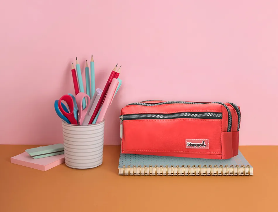 Trousse scolaire liderpapel large rectangulaire 3 compartiments 210x80x85mm coloris rouge